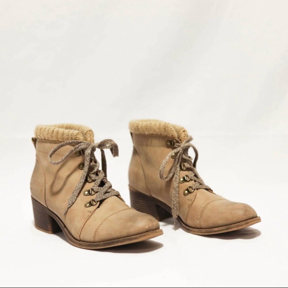 Billabong Outer Limits Lace-up Booties
